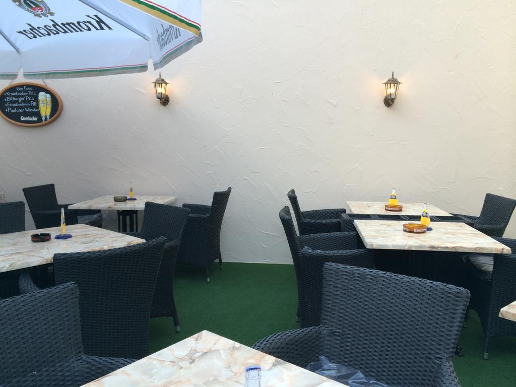 Hotel Zur Dorfschaenke Klotten Extérieur photo