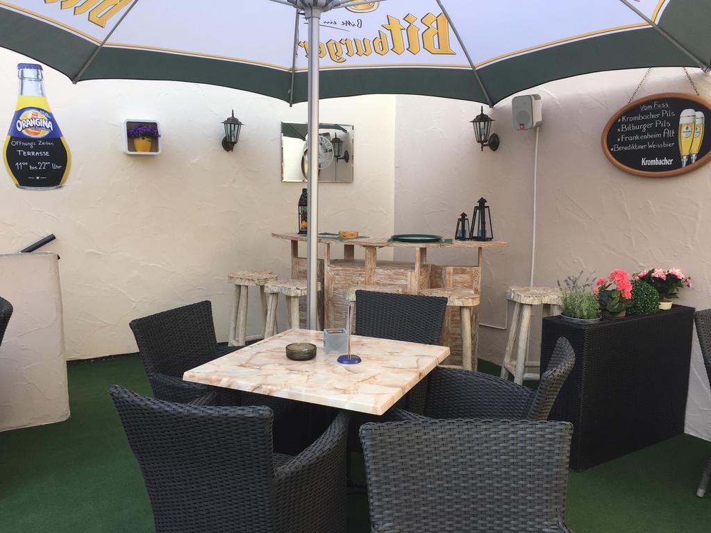 Hotel Zur Dorfschaenke Klotten Extérieur photo