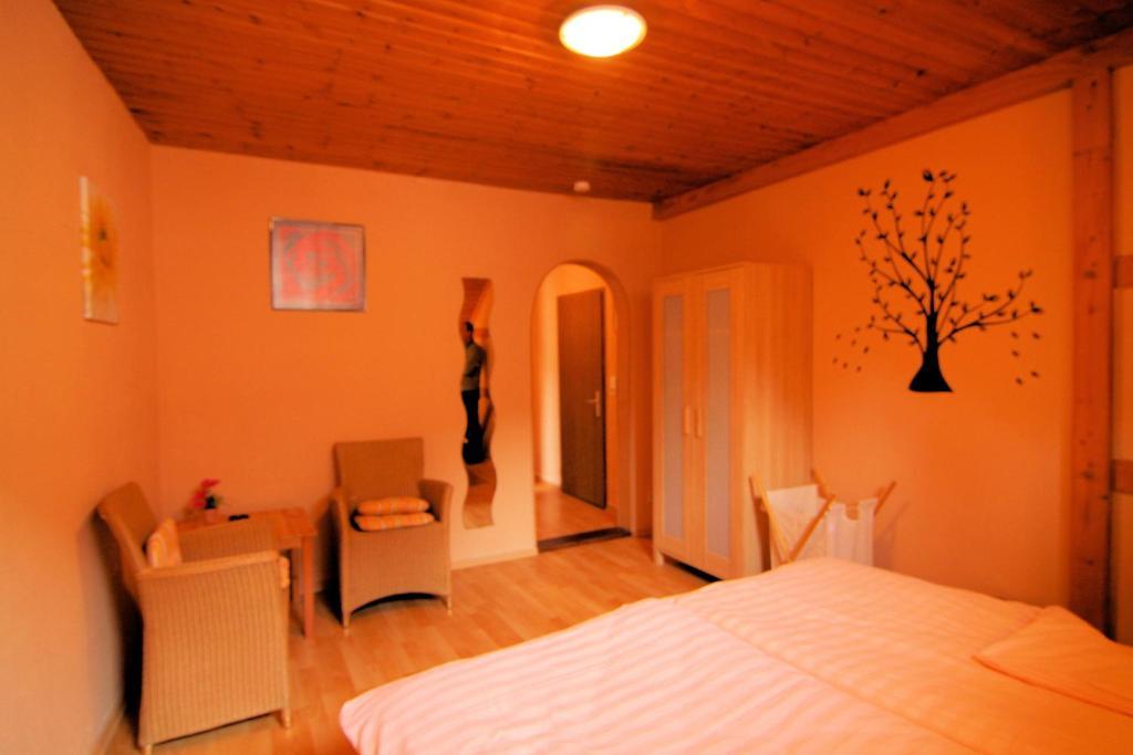 Hotel Zur Dorfschaenke Klotten Chambre photo