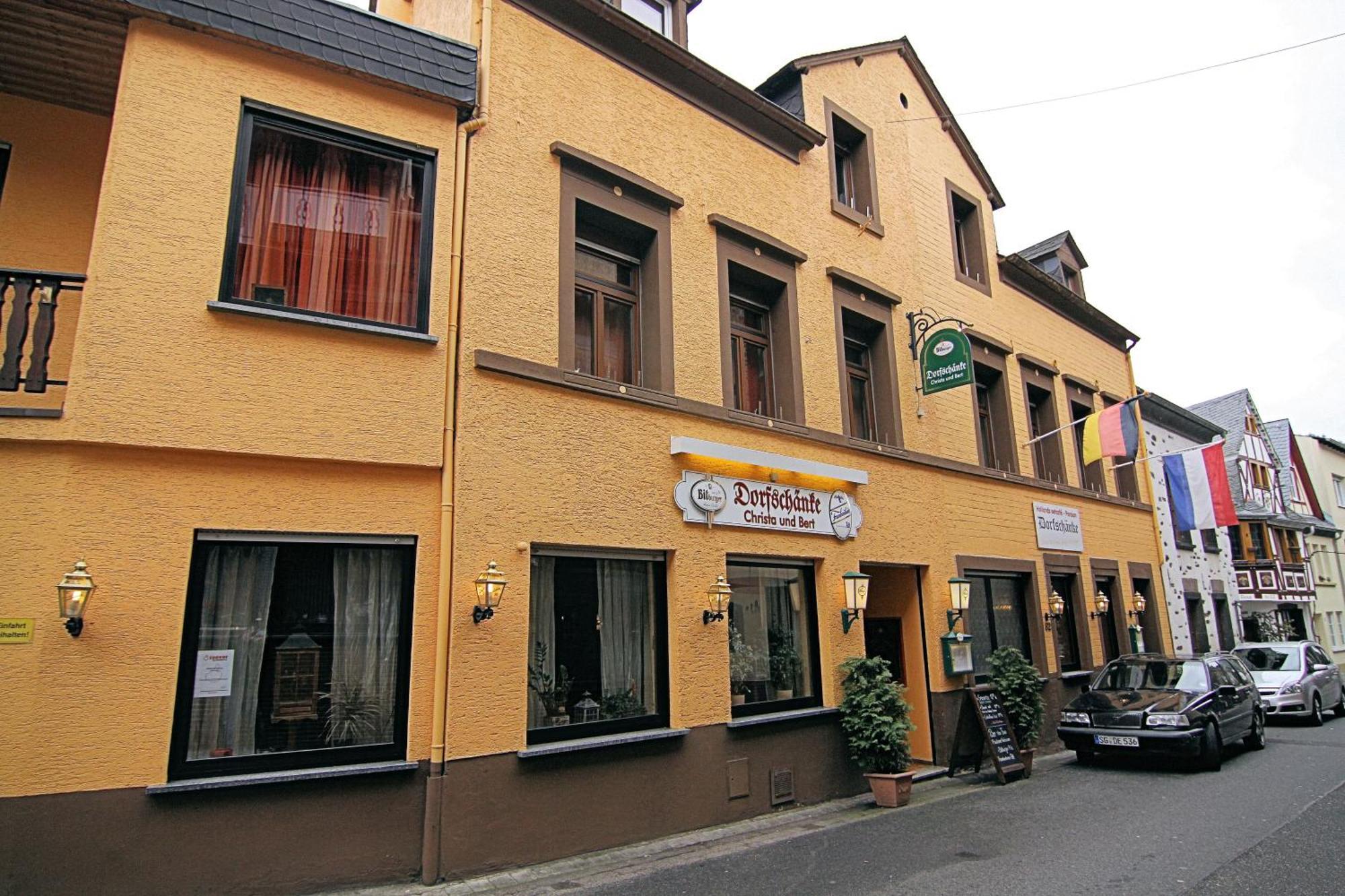 Hotel Zur Dorfschaenke Klotten Extérieur photo