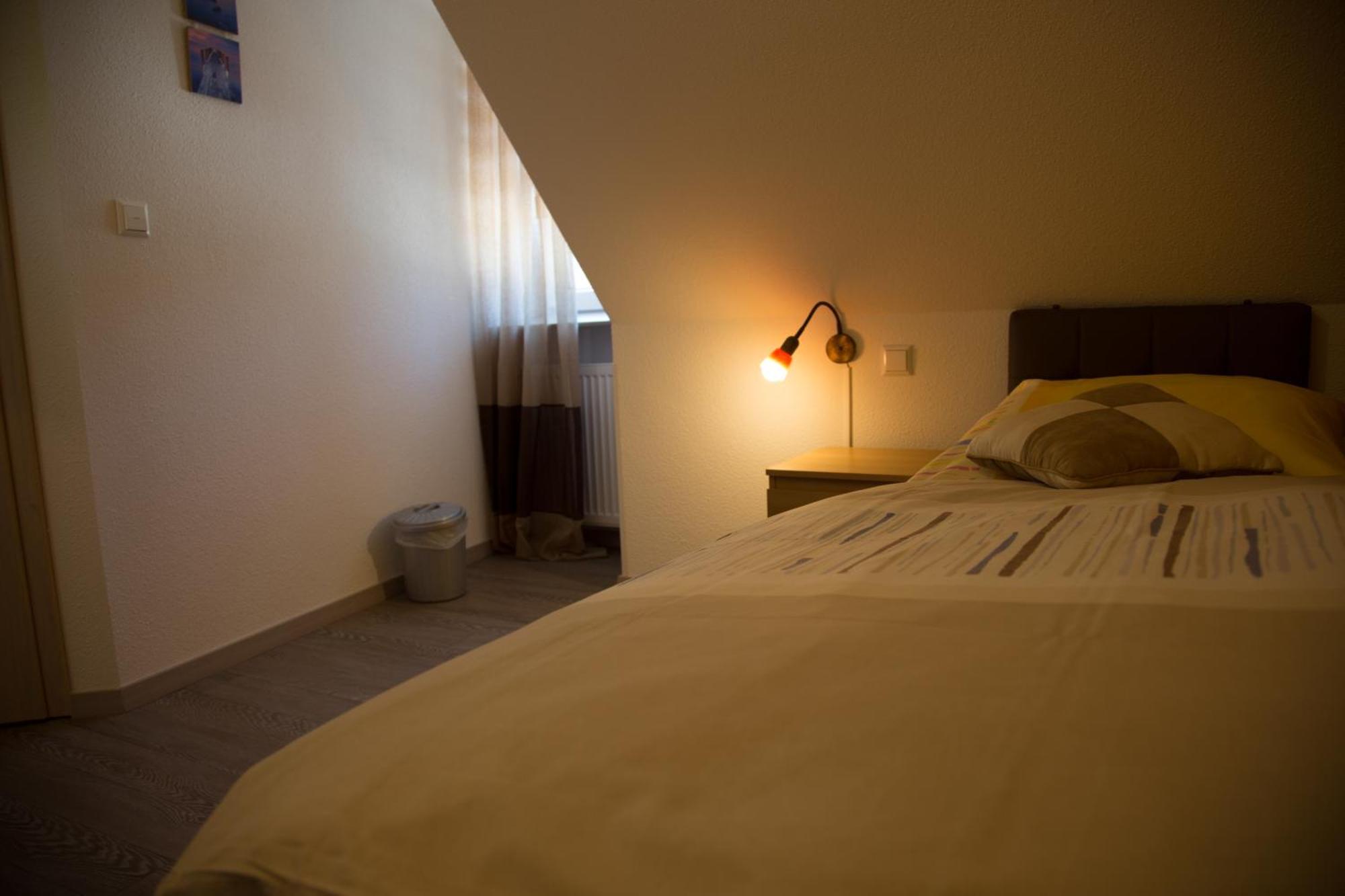 Hotel Zur Dorfschaenke Klotten Chambre photo