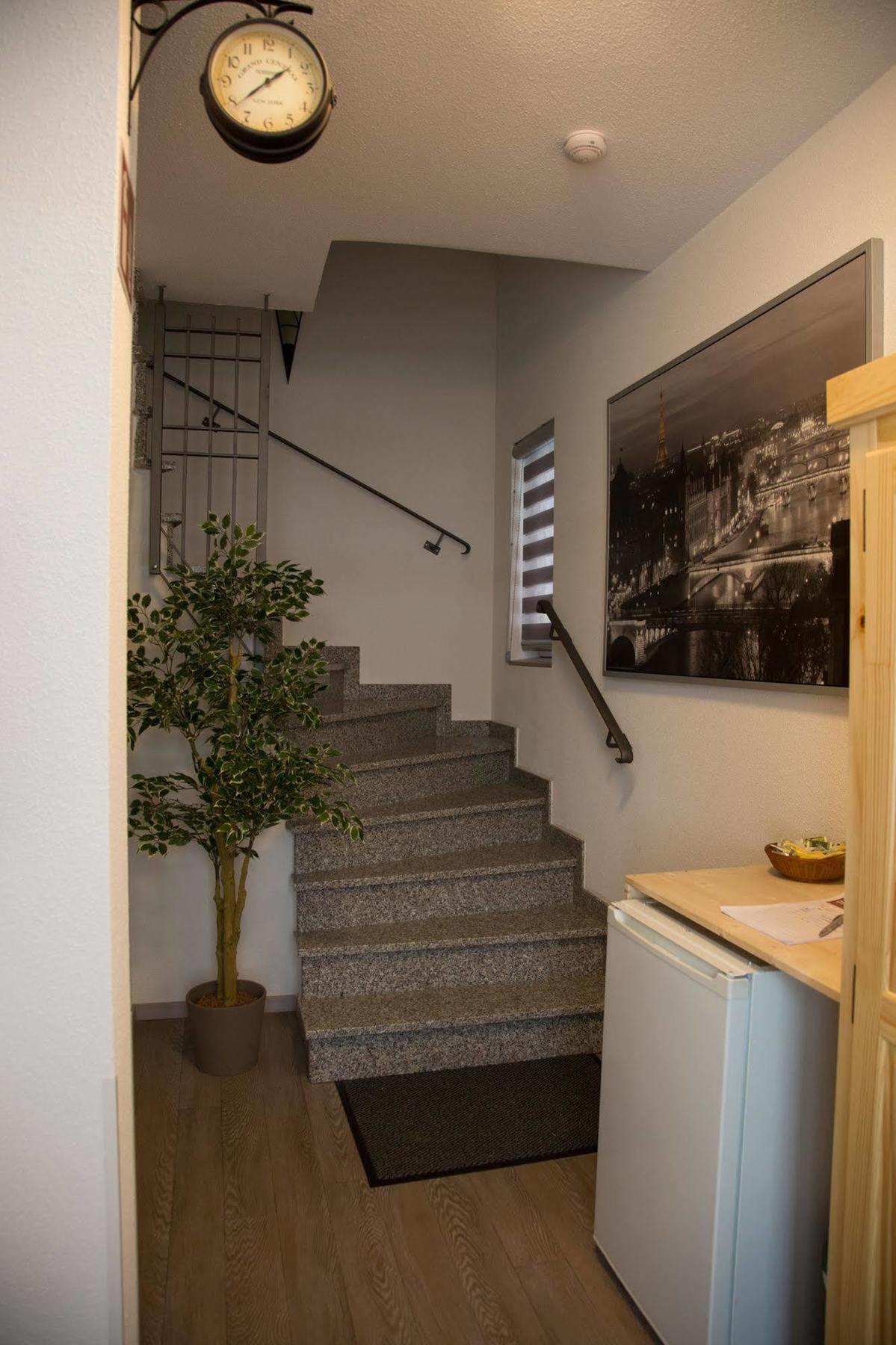 Hotel Zur Dorfschaenke Klotten Extérieur photo
